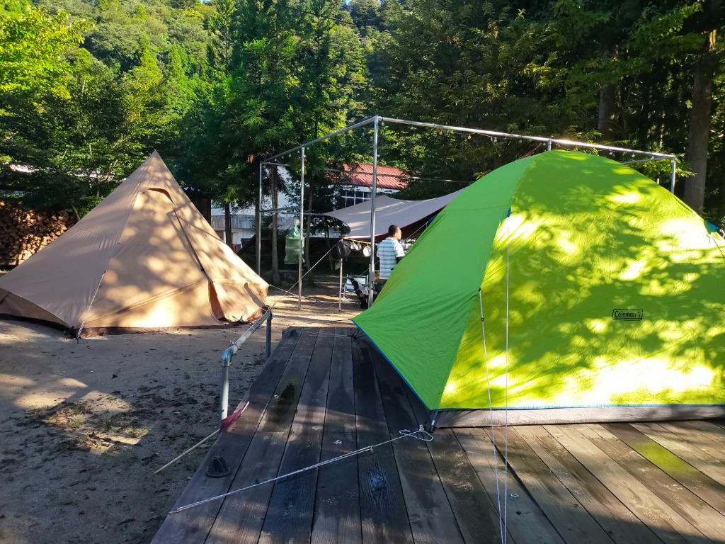持込テントは無料